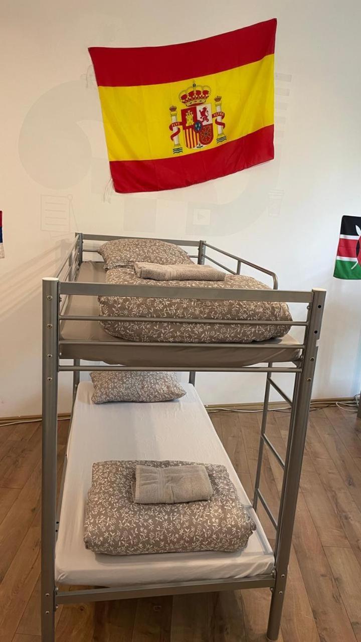 Bucuresti Bucuresti Hostel Bagian luar foto